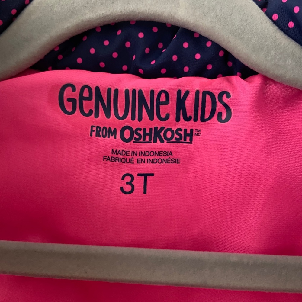 Girls Oshkosh purple/pink puffer vest Preowned 3T - Picture 4 of 4
